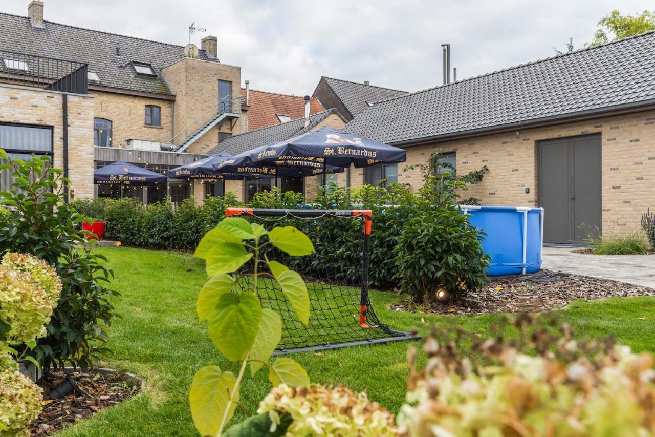 Oud Gemeentehuis Poelkapelle Exteriör bild