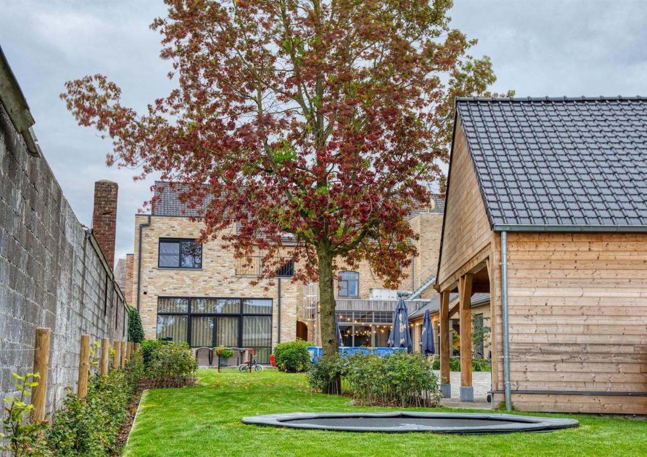 Oud Gemeentehuis Poelkapelle Exteriör bild