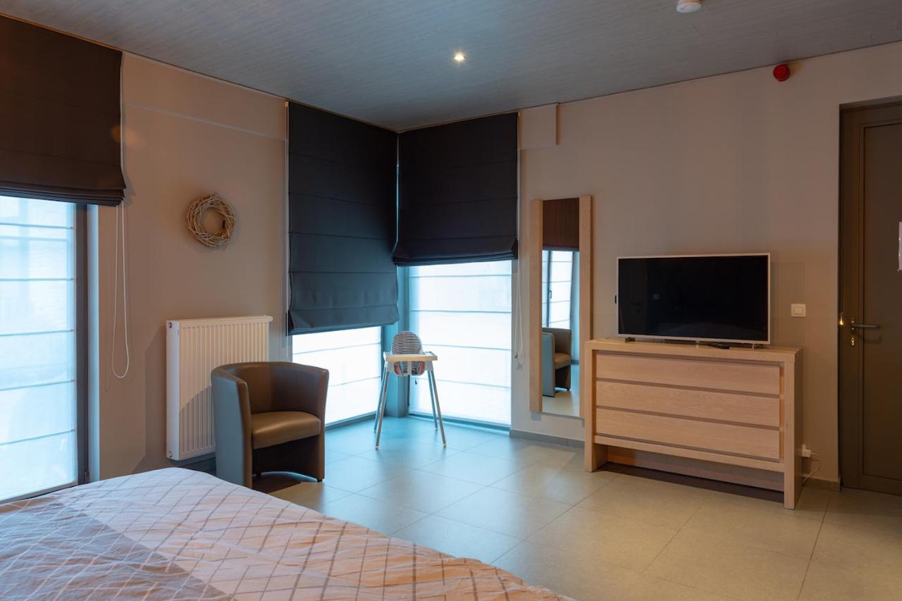 Oud Gemeentehuis Poelkapelle Exteriör bild