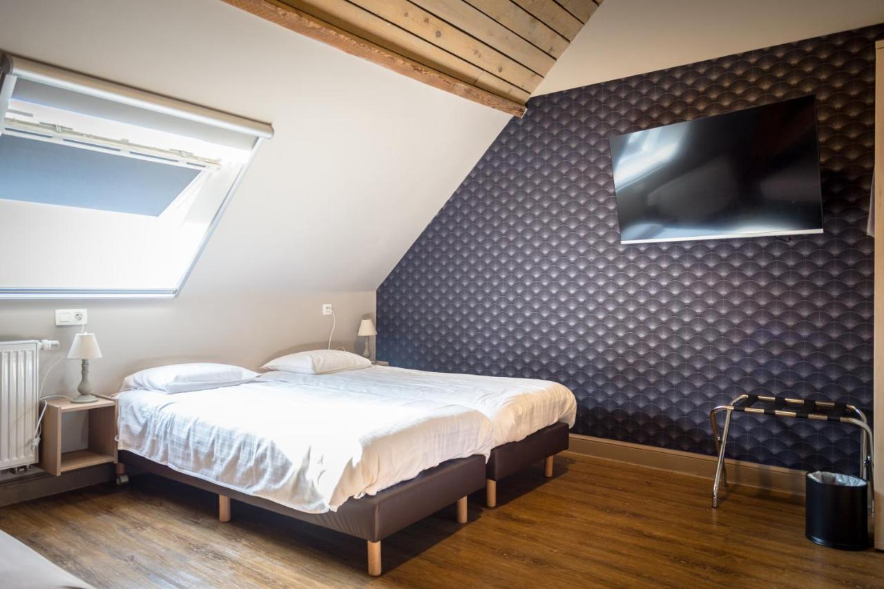 Oud Gemeentehuis Poelkapelle Exteriör bild
