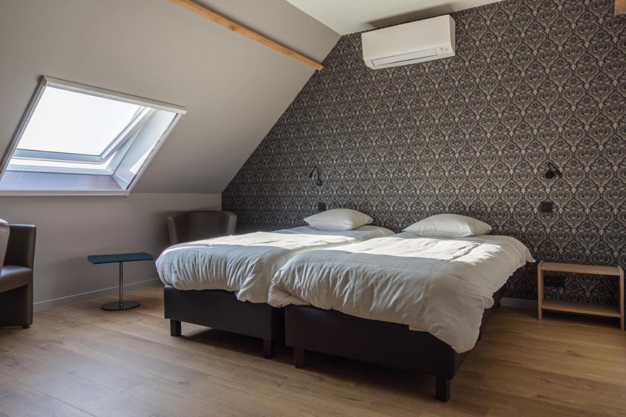 Oud Gemeentehuis Poelkapelle Exteriör bild